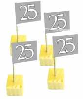 150x feest prikkertjes 25 jaar feestje