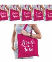 Vrijgezellenfeest dames tasjes goodiebag pakket 1x bride to be roze 5x bride squad roze feestje